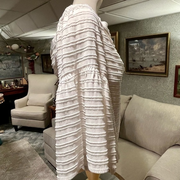 BCBG Maxazria Top Womens M White EAVAN Off-the-Shoulder Silk Blend Bell Sleeve - Picture 4 of 11